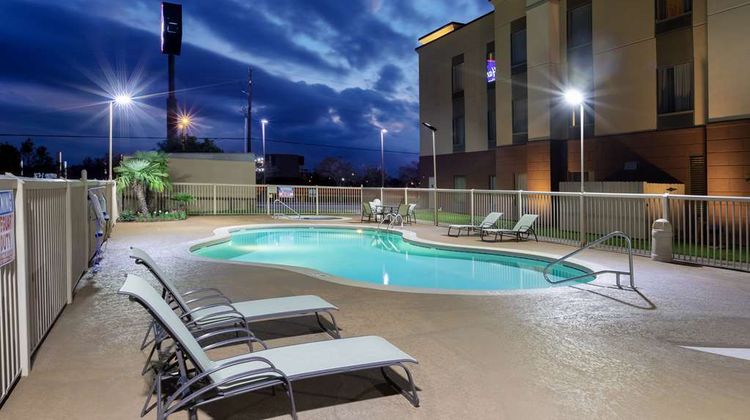 Hampton Inn & Suites Baton Rouge I-10E Pool