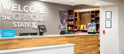 Hampton Inn Gonzales Lobby