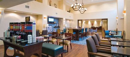 Hampton Inn & Suites Port Allen Lobby