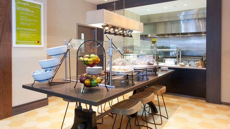 <b>Hilton Garden Inn Burlington-Downtown Restaurant</b>. Images powered by <a href="https://iceportal.shijigroup.com/" title="IcePortal" target="_blank">IcePortal</a>.