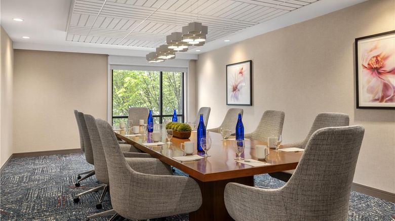 <b>Hilton Garden Inn Burlington-Downtown Meeting</b>. Images powered by <a href="https://iceportal.shijigroup.com/" title="IcePortal" target="_blank">IcePortal</a>.