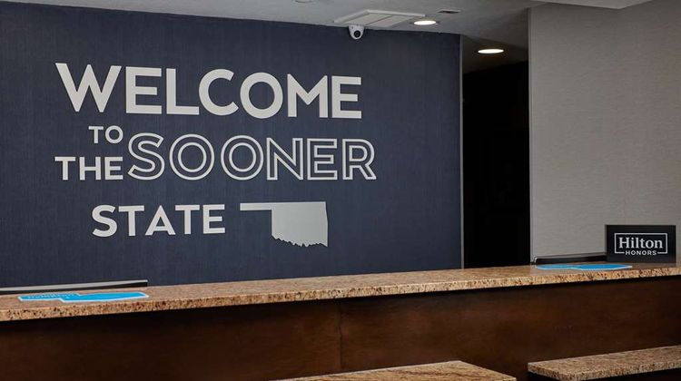 Hampton Inn Bartlesville Lobby