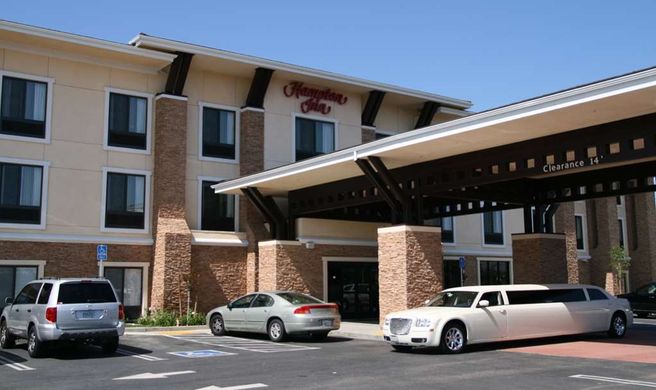 Hampton Inn Brentwood Exterior