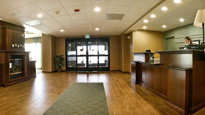 <b>Hampton Inn Brentwood Lobby</b>. Images powered by <a href="https://iceportal.shijigroup.com/" title="IcePortal" target="_blank">IcePortal</a>.