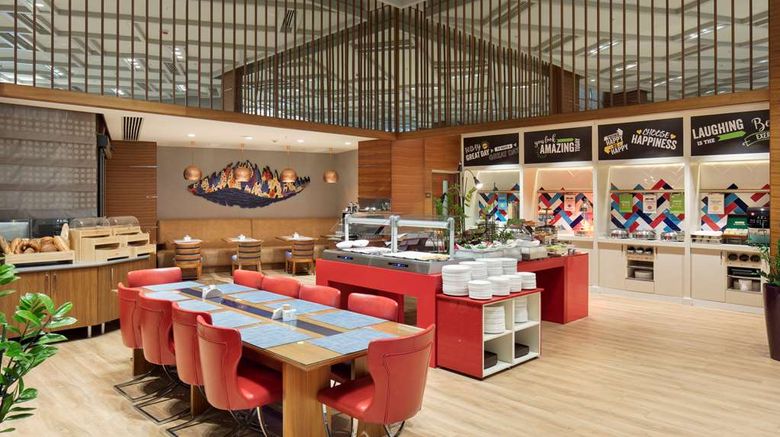 <b>Hampton by Hilton Bursa Restaurant</b>. Images powered by <a href="https://iceportal.shijigroup.com/" title="IcePortal" target="_blank">IcePortal</a>.