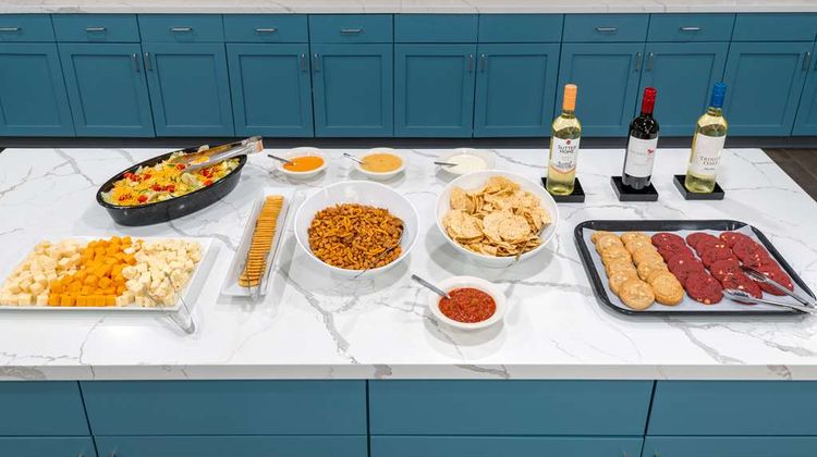 Homewood Suites by Hilton Buffalo Airpor Restaurant