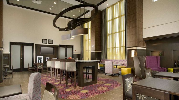 Hampton Inn & Suites Buffalo Airport Restaurant
