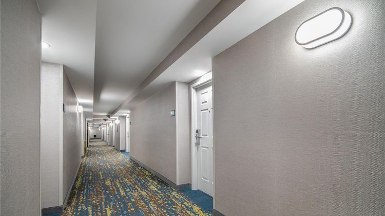 Hampton Inn East Aurora Lobby