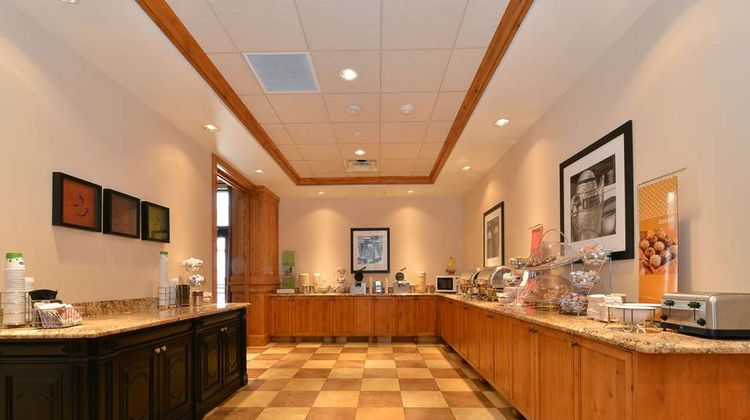Hampton Inn & Suites Buffalo Restaurant