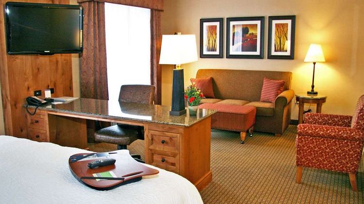 Hampton Inn & Suites Buffalo Room