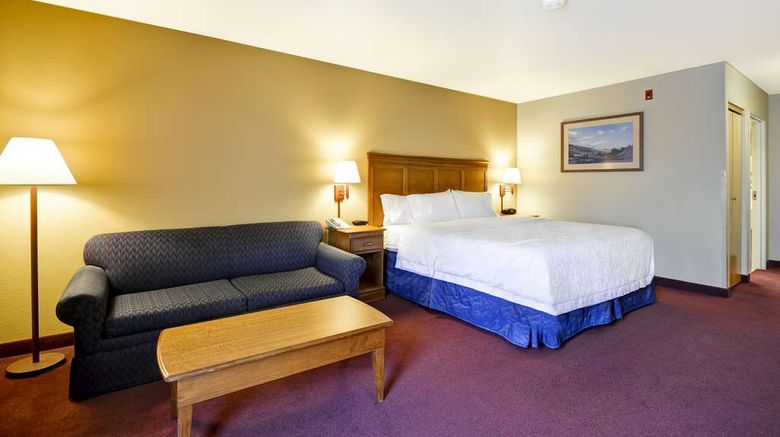 <b>Hampton Inn Bozeman Room</b>. Images powered by <a href="https://iceportal.shijigroup.com/" title="IcePortal" target="_blank">IcePortal</a>.