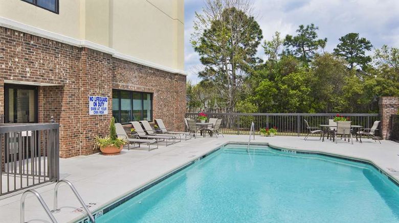 <b>Hampton Inn Columbia Pool</b>. Images powered by <a href="https://iceportal.shijigroup.com/" title="IcePortal" target="_blank">IcePortal</a>.