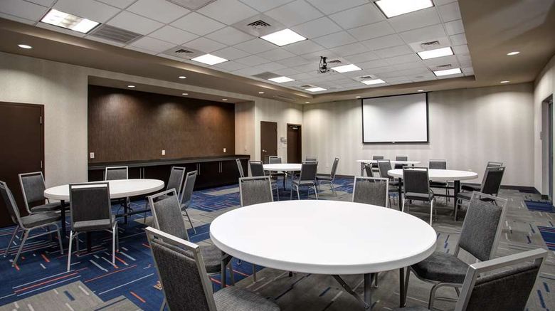 <b>Hampton Inn & Suites-Columbia Southeast Meeting</b>. Images powered by <a href="https://iceportal.shijigroup.com/" title="IcePortal" target="_blank">IcePortal</a>.