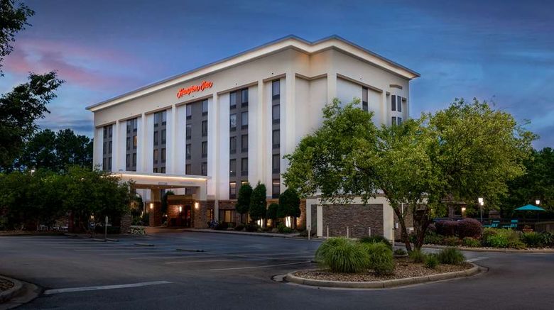 Hampton Inn Columbia I-26/ Harbison Blvd Exterior. Images powered by <a href="https://iceportal.shijigroup.com" target="_blank" rel="noopener">Ice Portal</a>.