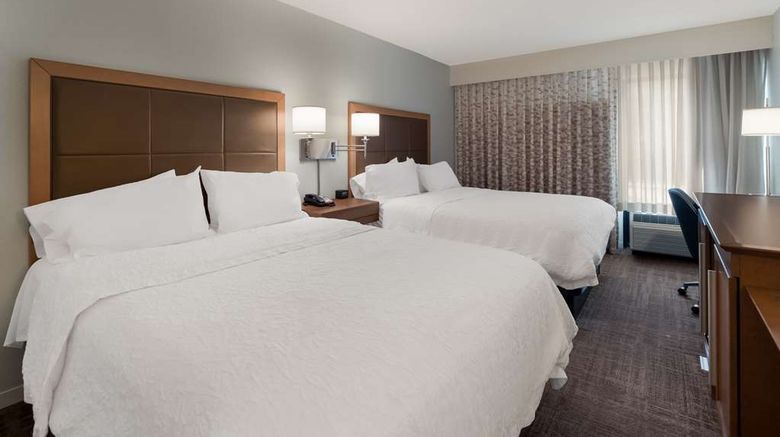 <b>Hampton Inn Columbia-I-26 Airport Room</b>. Images powered by <a href="https://iceportal.shijigroup.com/" title="IcePortal" target="_blank">IcePortal</a>.
