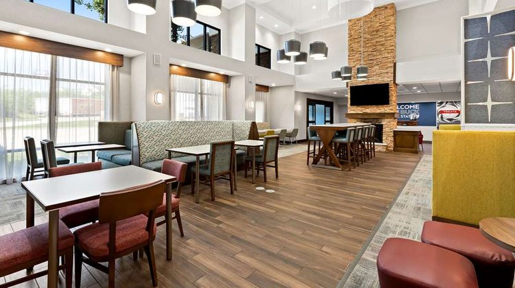Hampton Inn & Suites Canton Restaurant