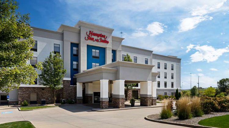 Hampton Inn & Suites Canton Exterior