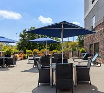Hampton Inn & Suites Canton Exterior