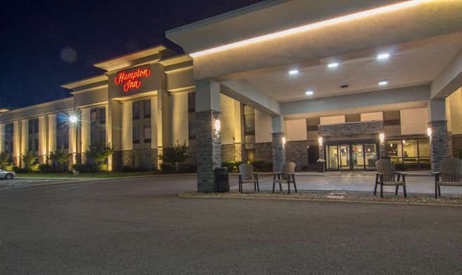 Hampton Inn Medina Exterior