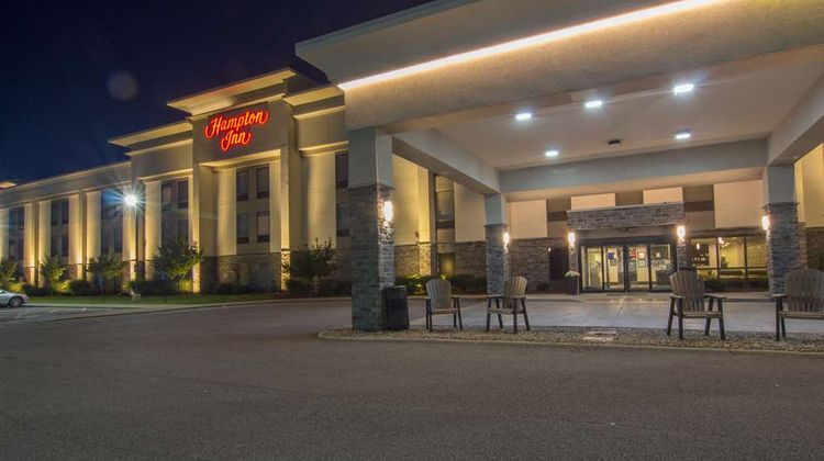 Hampton Inn Medina Exterior