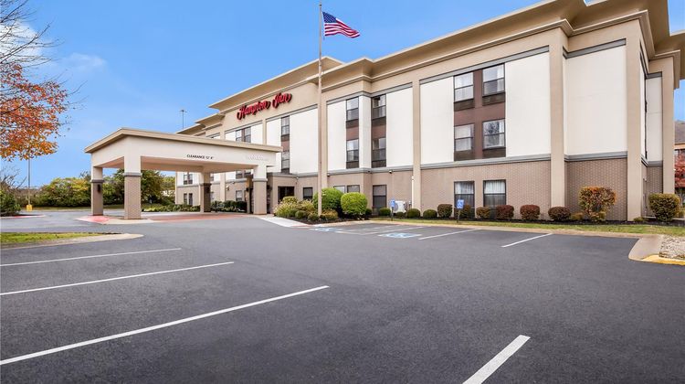 Hampton Inn Akron-Fairlawn Exterior