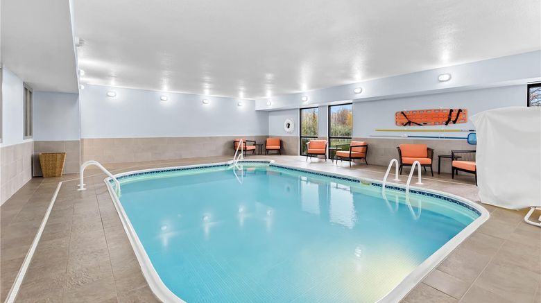 <b>Hampton Inn Akron-Fairlawn Pool</b>. Images powered by <a href="https://iceportal.shijigroup.com/" title="IcePortal" target="_blank">IcePortal</a>.