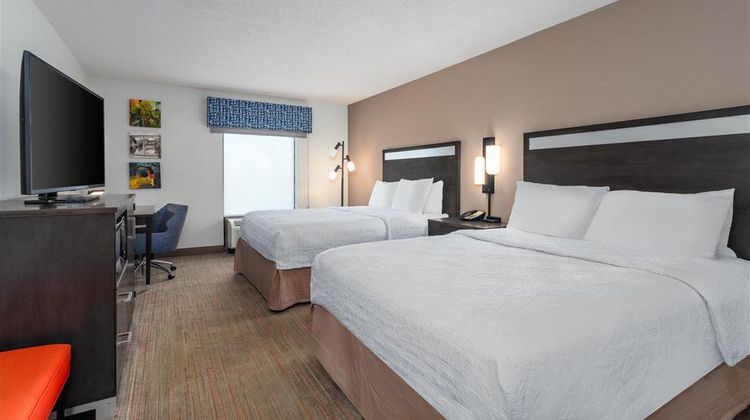 Hampton Inn Akron South Room
