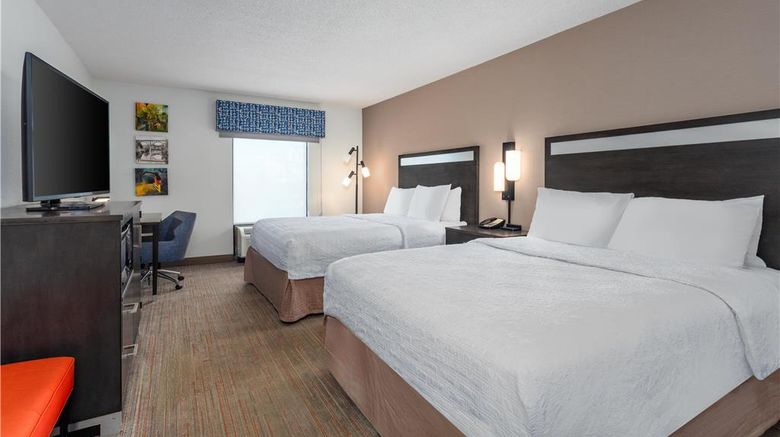 <b>Hampton Inn Akron South Room</b>. Images powered by <a href="https://iceportal.shijigroup.com/" title="IcePortal" target="_blank">IcePortal</a>.