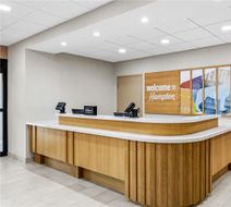 Hampton Inn Carrollton Lobby