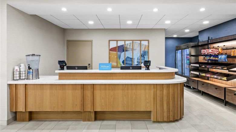 <b>Hampton Inn Carrollton Lobby</b>. Images powered by <a href="https://iceportal.shijigroup.com/" title="IcePortal" target="_blank">IcePortal</a>.