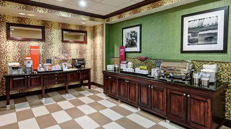 Hampton Inn Cambridge Restaurant