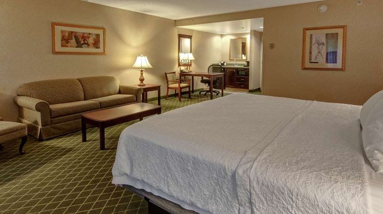 Hampton Inn Cambridge Room