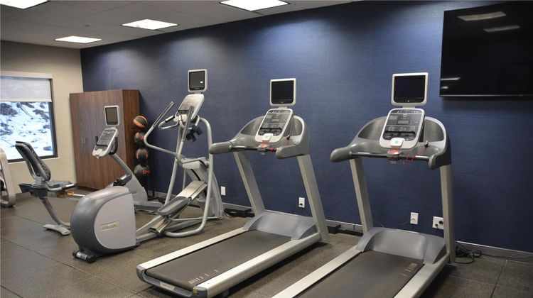 Hampton Inn Cambridge Health