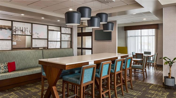 Hampton Inn Colby Lobby