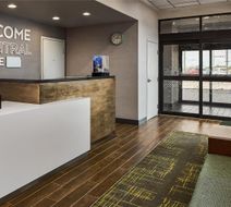 Hampton Inn Colby Lobby