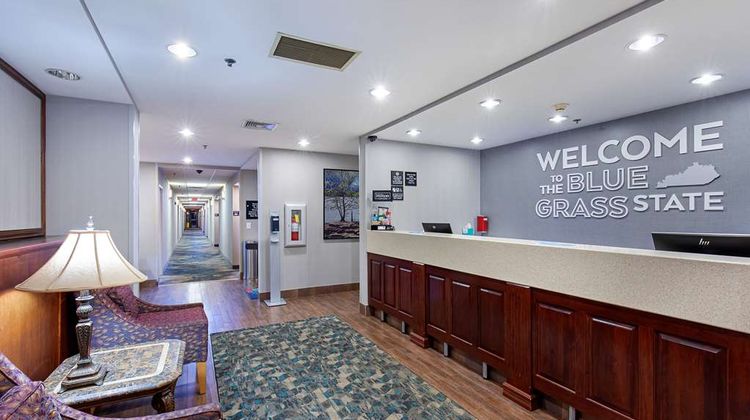 Hampton Inn Corbin Lobby