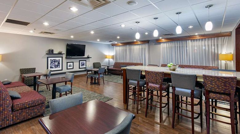 <b>Hampton Inn Corbin Lobby</b>. Images powered by <a href="https://iceportal.shijigroup.com/" title="IcePortal" target="_blank">IcePortal</a>.