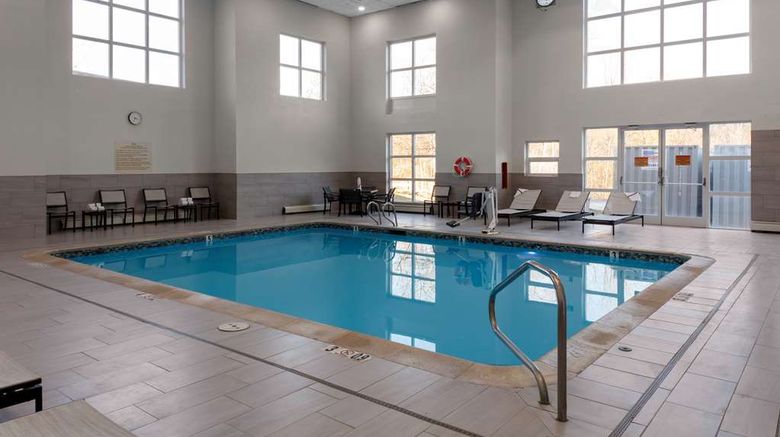 <b>Hampton Inn Concord/Bow Pool</b>. Images powered by <a href="https://iceportal.shijigroup.com/" title="IcePortal" target="_blank">IcePortal</a>.