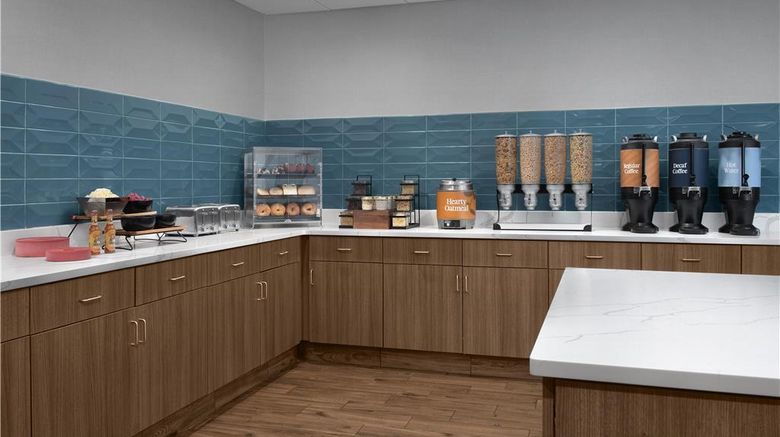 <b>Homewood Suites Newark Cranford Restaurant</b>. Images powered by <a href="https://iceportal.shijigroup.com/" title="IcePortal" target="_blank">IcePortal</a>.