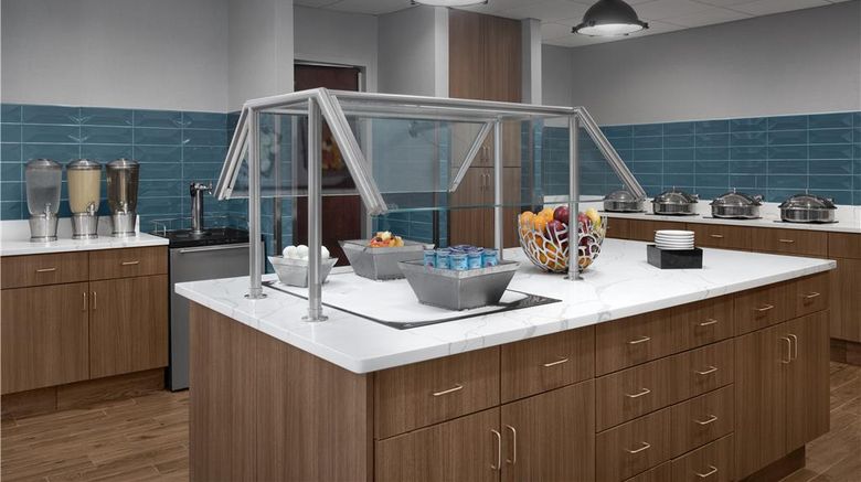 <b>Homewood Suites Newark Cranford Restaurant</b>. Images powered by <a href="https://iceportal.shijigroup.com/" title="IcePortal" target="_blank">IcePortal</a>.