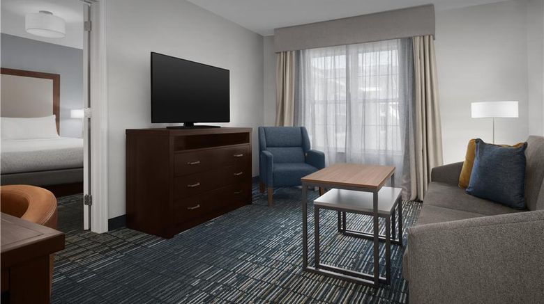 <b>Homewood Suites Newark Cranford Room</b>. Images powered by <a href="https://iceportal.shijigroup.com/" title="IcePortal" target="_blank">IcePortal</a>.