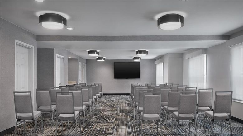 <b>Homewood Suites Newark Cranford Meeting</b>. Images powered by <a href="https://iceportal.shijigroup.com/" title="IcePortal" target="_blank">IcePortal</a>.