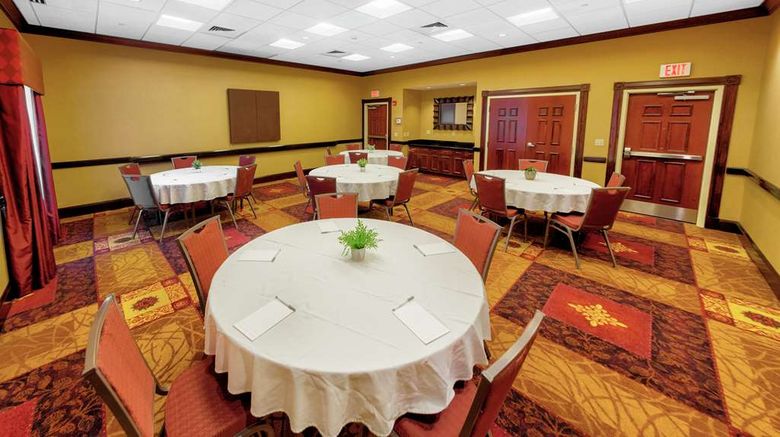<b>Hampton Inn & Suites Chadds Ford Meeting</b>. Images powered by <a href="https://iceportal.shijigroup.com/" title="IcePortal" target="_blank">IcePortal</a>.