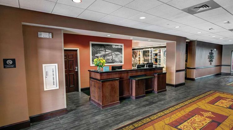 Hampton Inn & Suites Chadds Ford Lobby