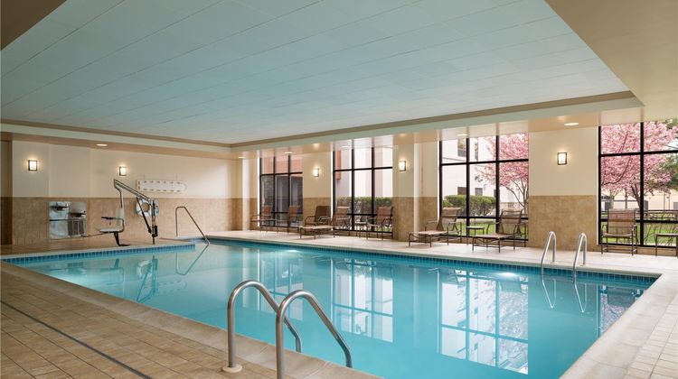Hampton Inn & Suites Chadds Ford Pool