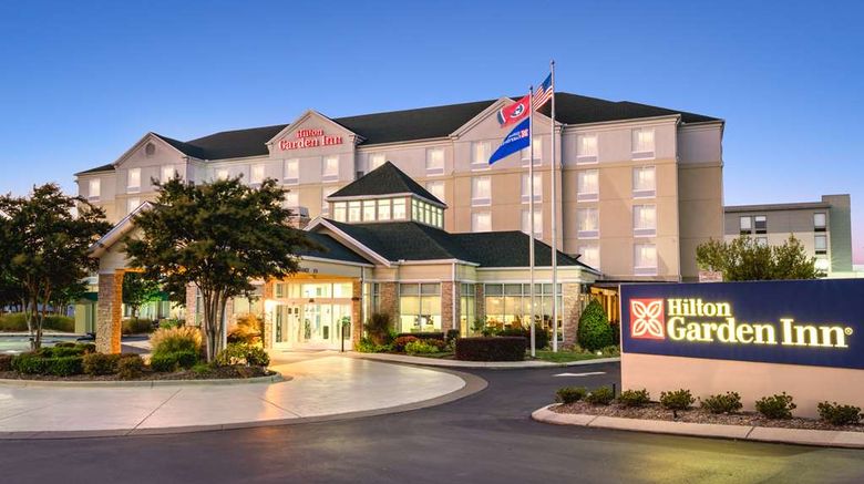 <b>Hilton Garden Inn Chattanooga Exterior</b>. Images powered by <a href="https://iceportal.shijigroup.com/" title="IcePortal" target="_blank">IcePortal</a>.