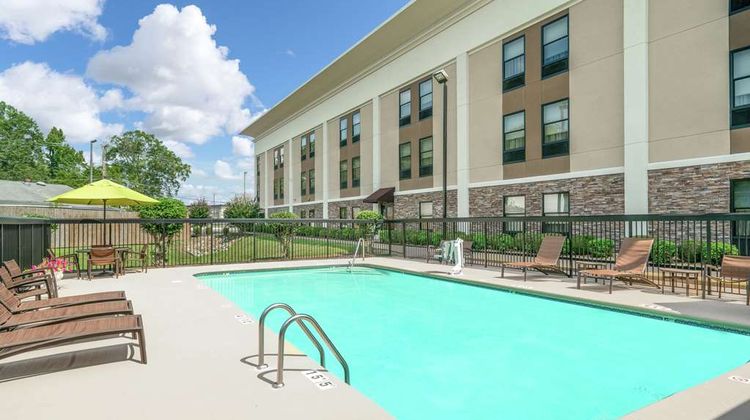 Hampton Inn-Hixson Pool