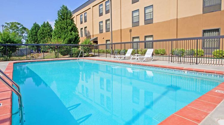 Hampton Inn-Hixson Pool