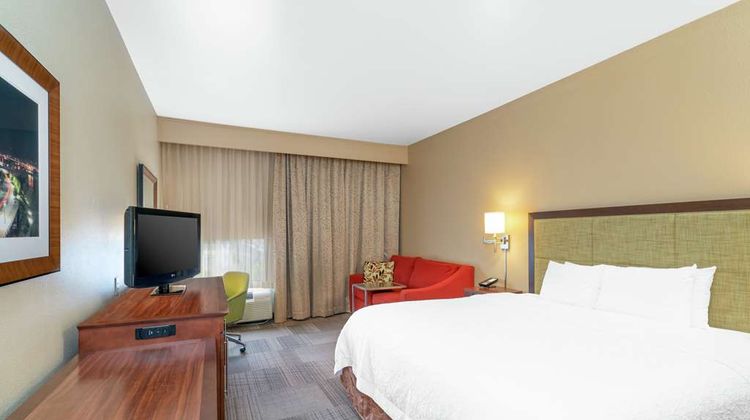Hampton Inn-Hixson Room