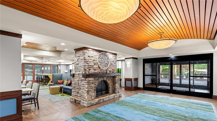 Hampton Inn Chattanooga-North Lobby